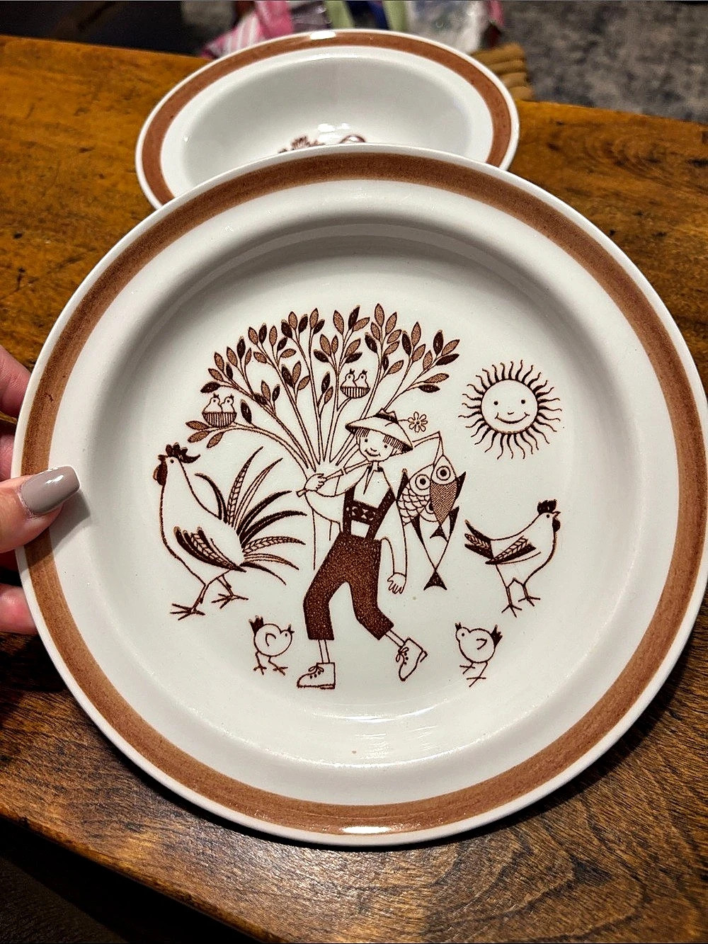 Vintage Arabia Finland Vintage Dinnerware Glazed Set Bowl and Plate Set